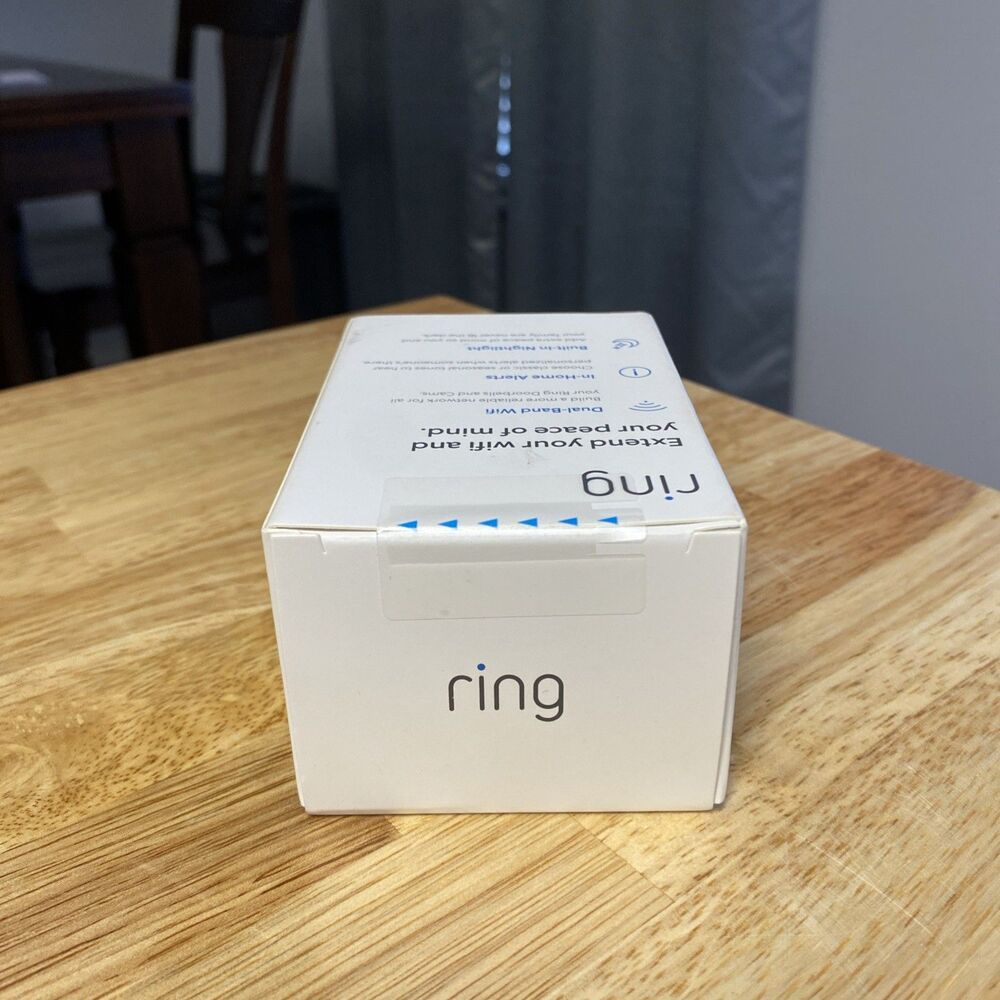 Ring Chime Pro Wifi Extender,Nightlight & Chime for Ring Devices White Brand New - Picture 5 of 8